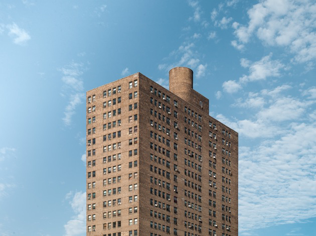 Commerce center